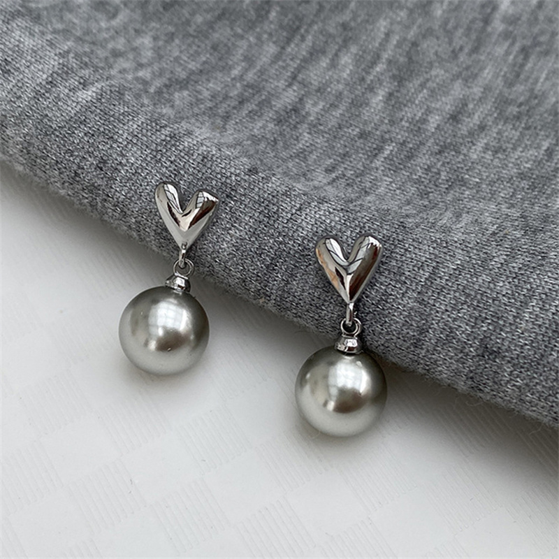 Vintage Fashion Jewelry Brands - Boucles d'oreilles pendantes en perles grises
