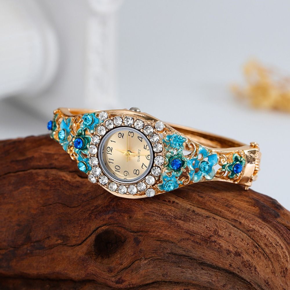 Montre vintage riche en fleurs - Vintage Fashion Week avis et prix