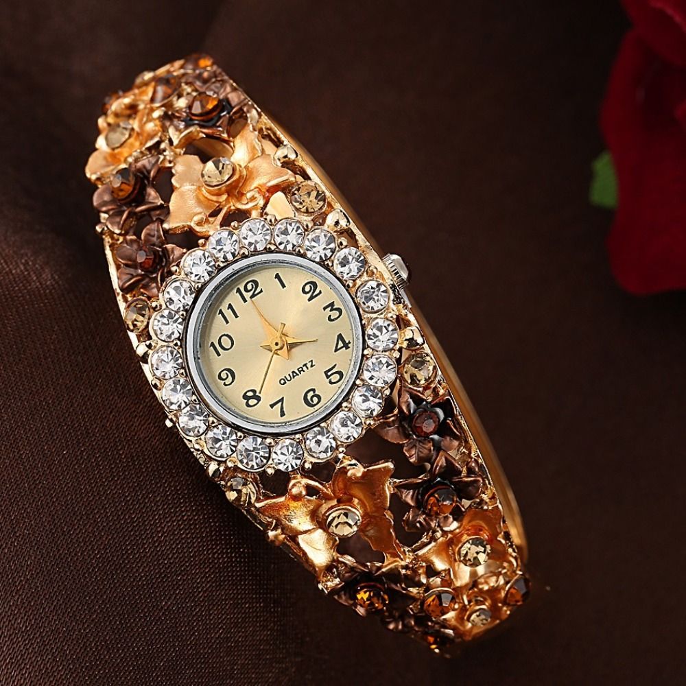 Montre vintage riche en fleurs - Vintage Fashion Week avis et prix