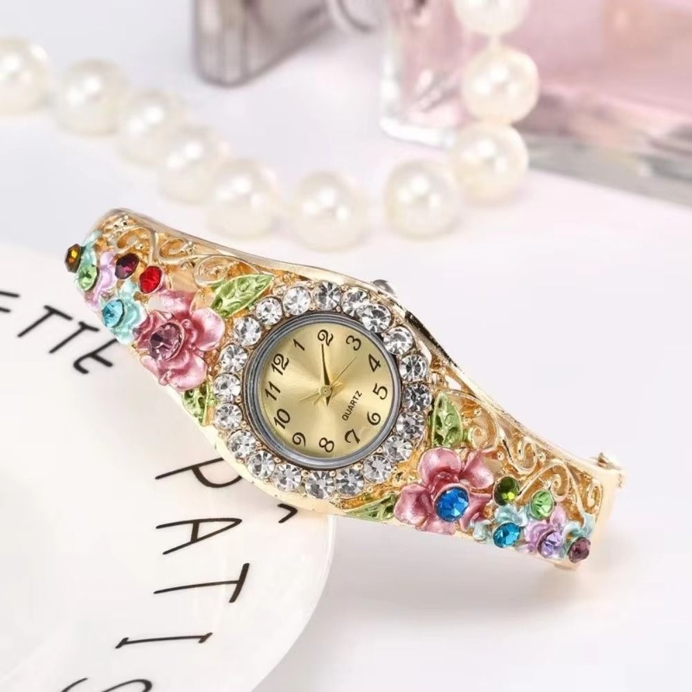 Montre vintage riche en fleurs - Vintage Fashion Week avis et prix