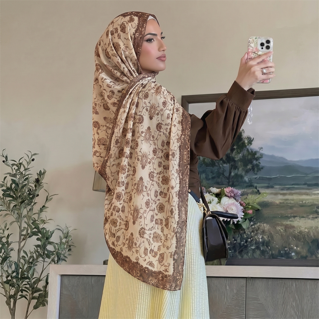 Hijab à imprimé floral vintage - Vintage Women Fashion avis et prix