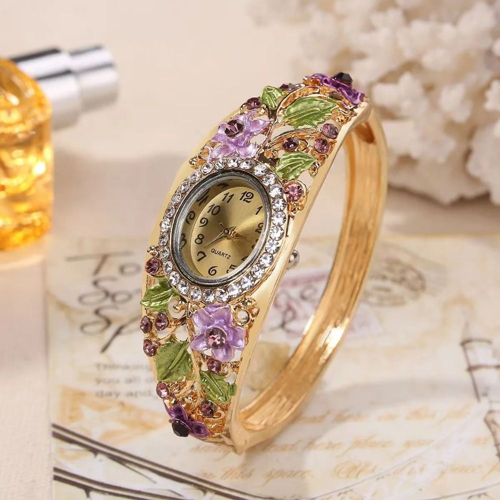 Montre vintage riche en fleurs - Vintage Fashion Week avis et prix