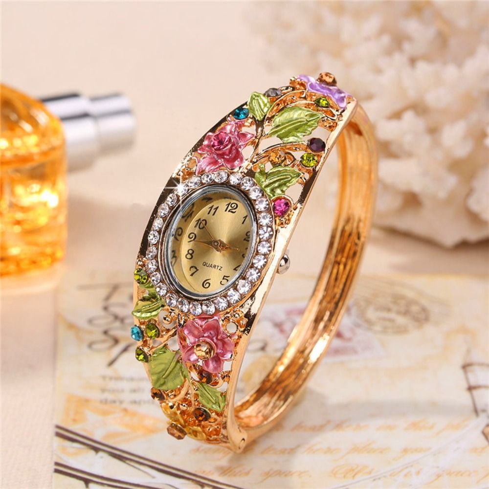 Montre vintage riche en fleurs - Vintage Fashion Week avis et prix