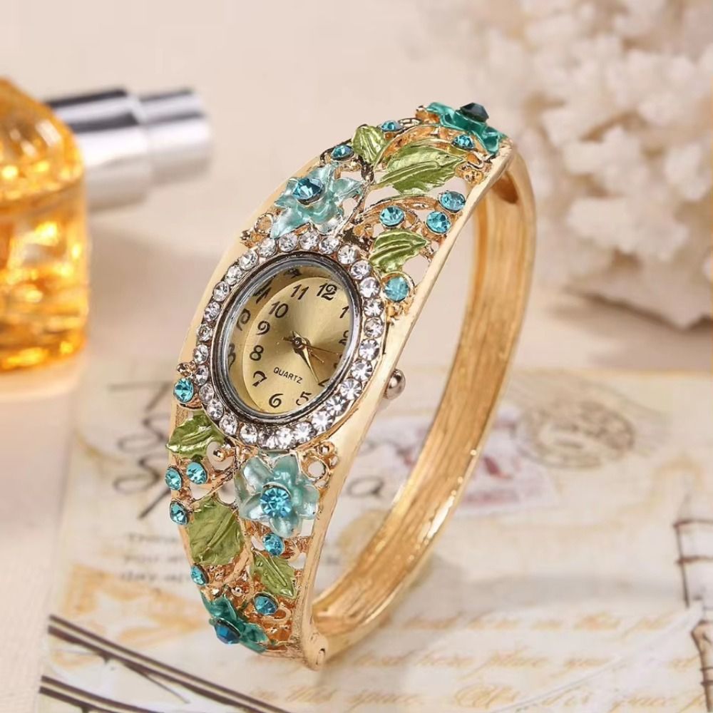 Montre vintage riche en fleurs - Vintage Fashion Week avis et prix